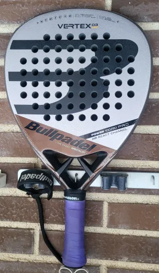 Pala Bullpadel Vertex 03 CMF