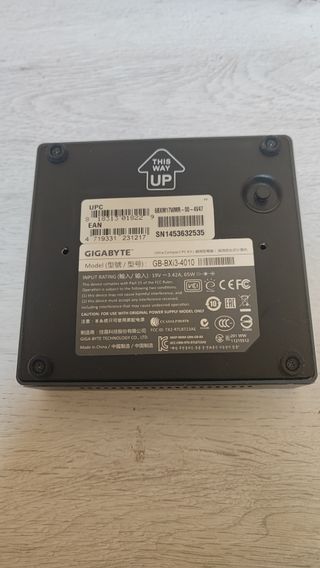 Gigabyte Brix i3 8GB 250GB