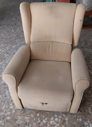 Sillón de masajes beige