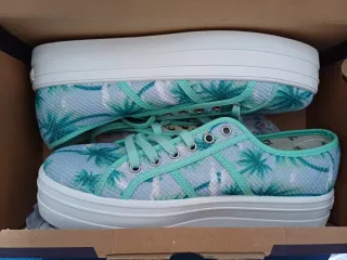 ZAPATILLAS BAMBAS VICTORIA CHICA NUEVAS TALLA 41 E