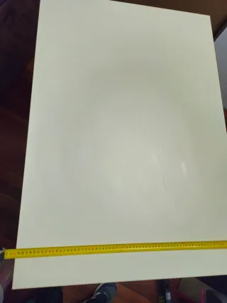 Pack Muebles: 3 Escritorios + 1 Mesa rosa