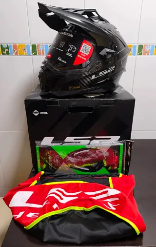 Casco LS2 MX701 Explorer Carbon Talla L NUEVO