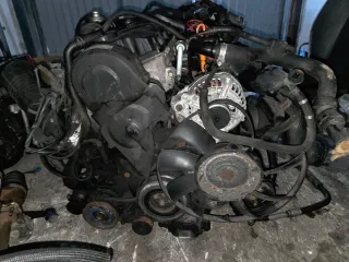 Motor Audi A4 1.9 TDI con caja 6 velocidades
