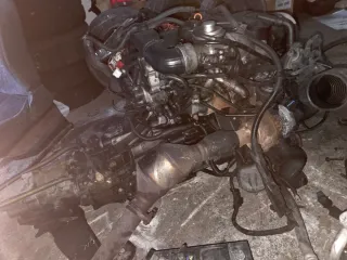 Motor Audi A4 1.9 TDI con caja 6 velocidades