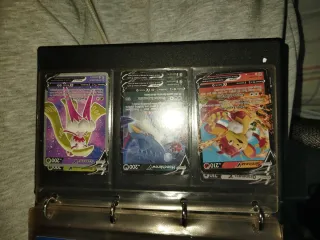Libreta con Cartas Pokémon V