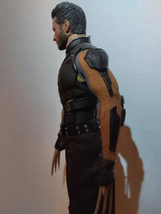 Hot Toys Wolverine X-Men 1:6 Figura