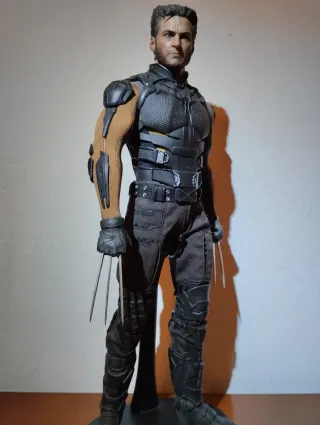 Hot Toys Wolverine X-Men 1:6 Figura