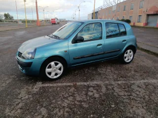 Renault Clio 2002