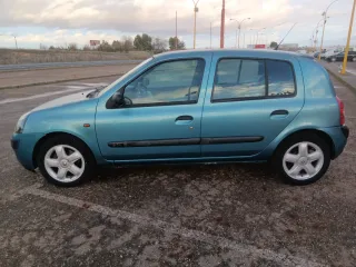 Renault Clio 2002