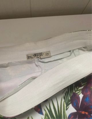 Pantalón estampado flores tropicales