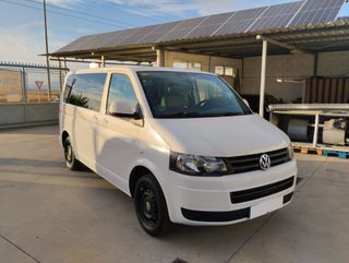 Volkswagen Transporter T5 2.0 TDI