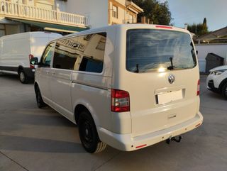 Volkswagen Transporter T5 2.0 TDI