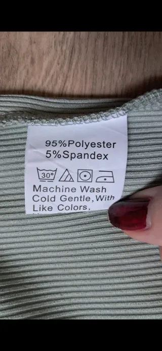 Camiseta tirantes cuello verde menta