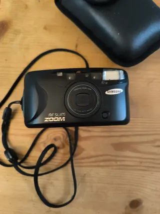 Fotocamera Samsung AF SLIM ZOOM per riparazione