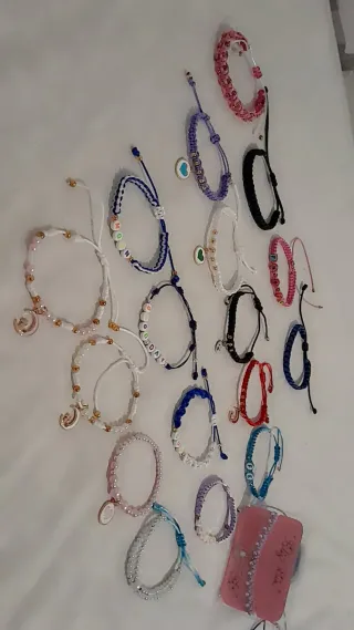 Pulseras Nudo Mágico by Nere hechas a mano