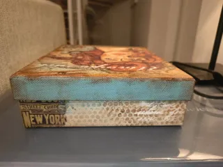 Caja decorada estilo vintage