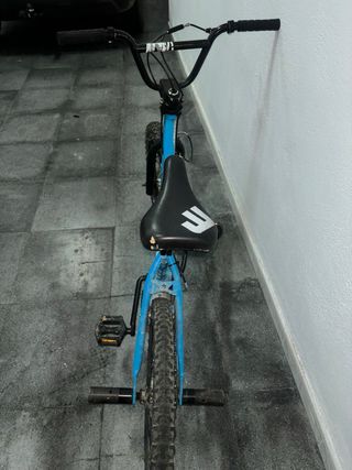 Bicicleta BMX Azul