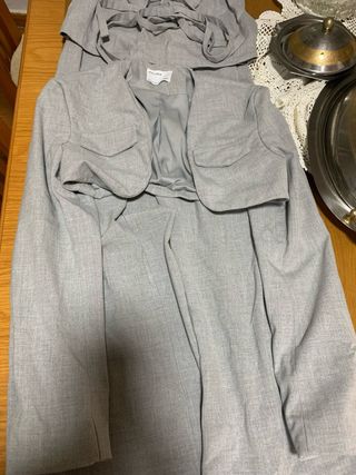 Conjunto Bershka gris