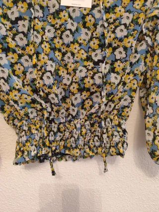 Blusa floral manga larga