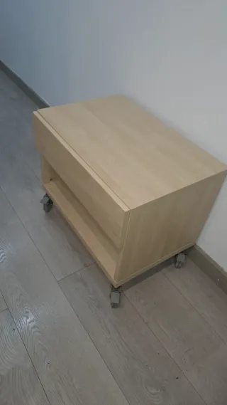 Tavolino Ikea con ruote