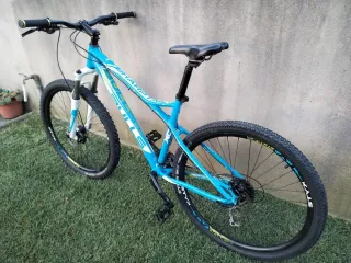 Bicicleta Bulls Sharptrail 2 R.27.5