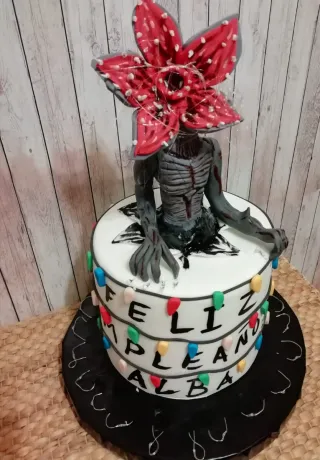 Tarta temática Stranger Things