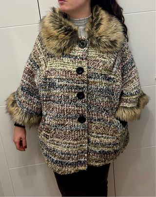 Abrigo tweed con pelo sintético