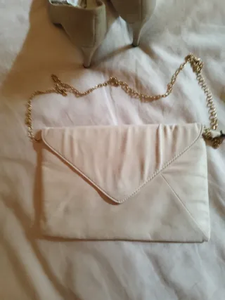 Zapatos y Bolso Massimo Dutti Beige