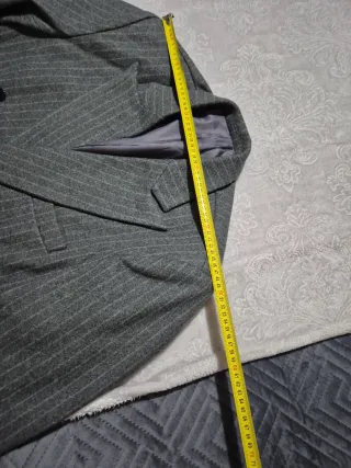 Americana gris de rayas