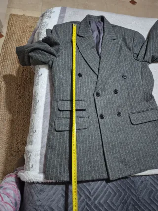 Americana gris de rayas