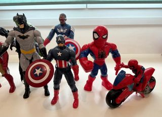 Lote Muñecos Superhéroes Venom, Hulk, Iron Man