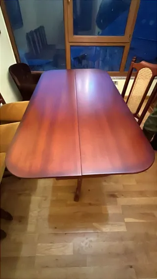 Mesa de comedor de madera plegable