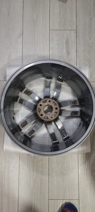 Llantas de aluminio Butzi model Vulcano  R 20"