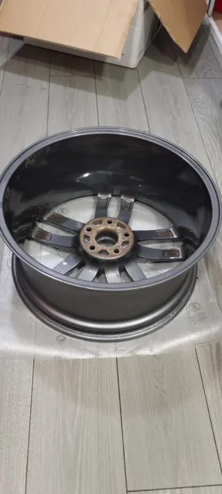 Llantas de aluminio Butzi model Vulcano  R 20"