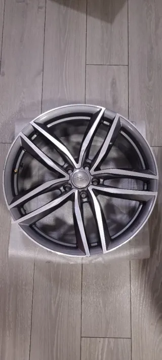 Llantas de aluminio Butzi model Vulcano  R 20"