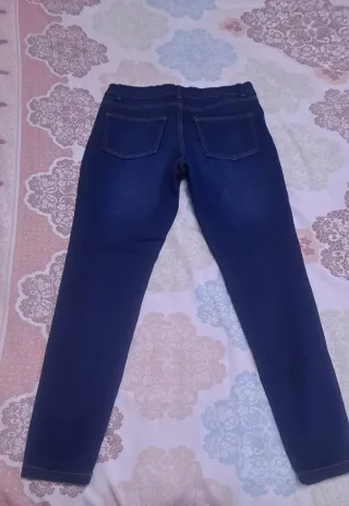 Pantalón vaquero azul mujer