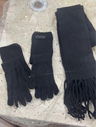 Nuevo Conjunto Desigual: Bufanda y Guantes Negros