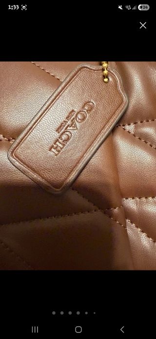 Bolso Coach Marrón con Cadena Dorada