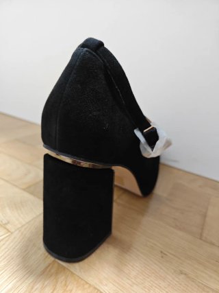 Zapatos NUEVOS de tacón ancho negros con plataform