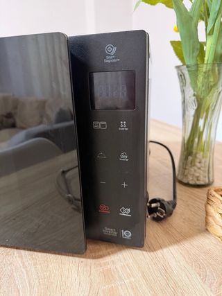 Microondas LG Smart Inverter Negro