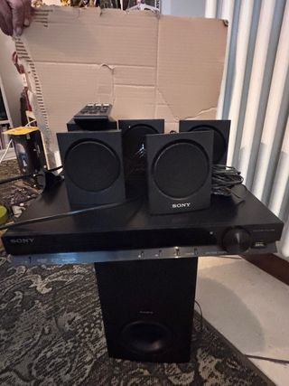 Sistema Home Theatre Sony DAV-TZ135