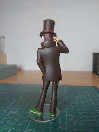 Figura Resina Profesor Layton