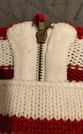 Jersey de punto de rayas rojas y blancas