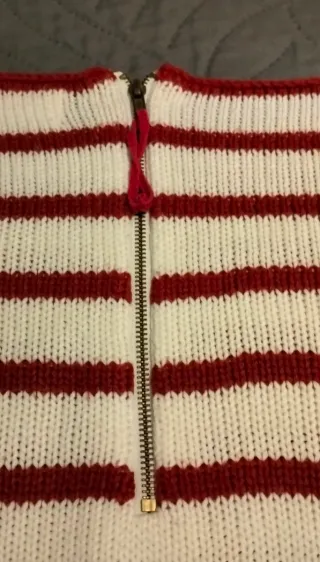 Jersey de punto de rayas rojas y blancas