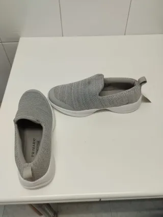Zapatillas mujer sin estrenar