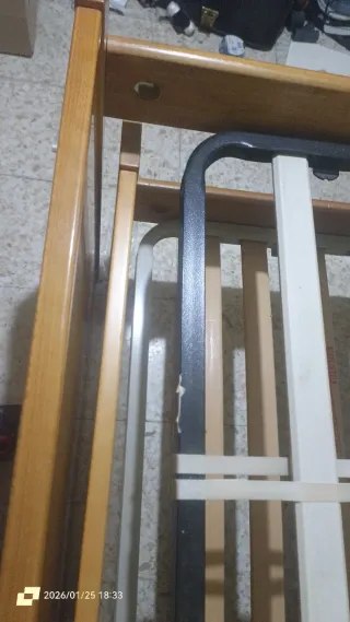 Cama nido madera buen estado con somier.
