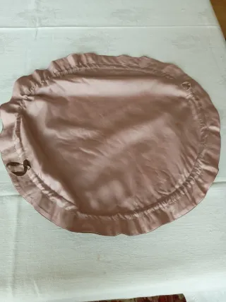 Bolsito de fiesta seda natural bordado.