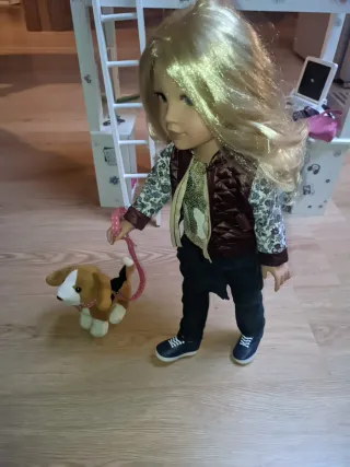 Lote de literas y muñecas