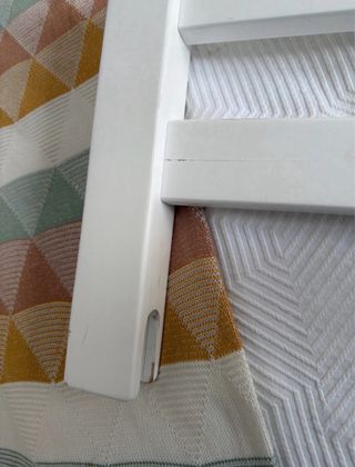 Barrera protectora cama niños. Marca Garabatos.