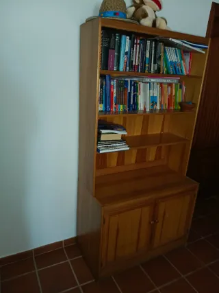Mueble de madera almacenaje